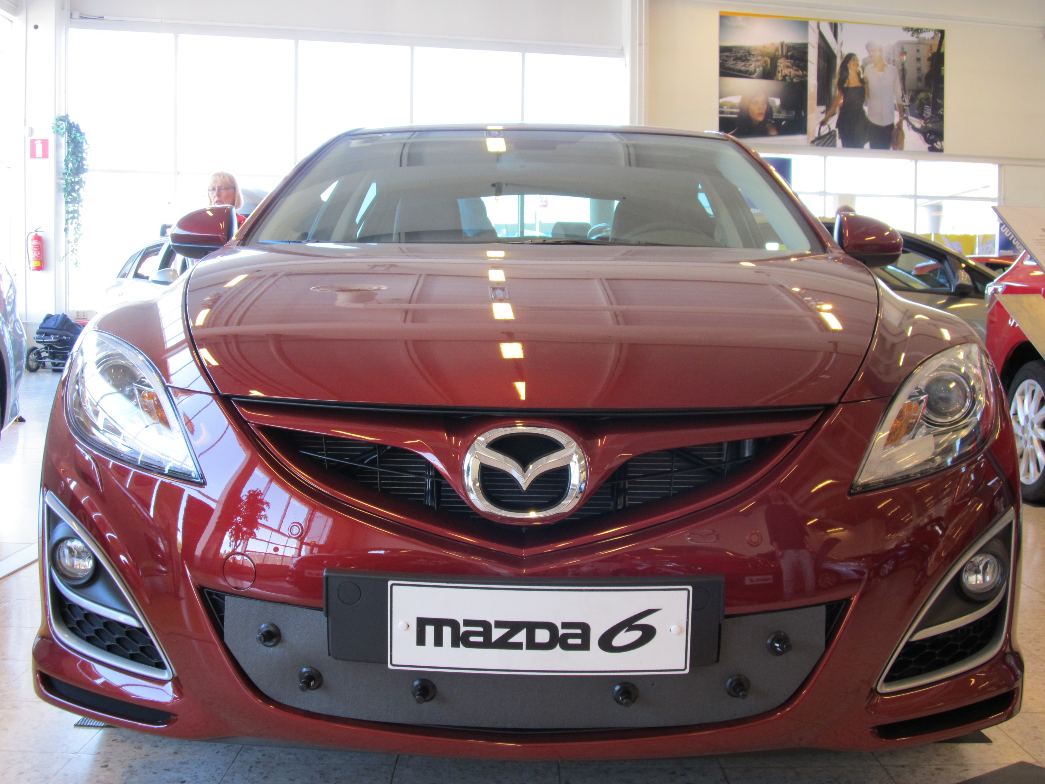Maskisuoja Mazda 6 2010-2012 (Kopio)